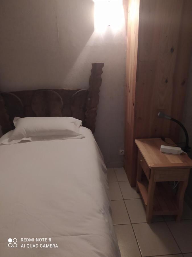 Le Saloon Hotel Chazey-sur-Ain Екстериор снимка